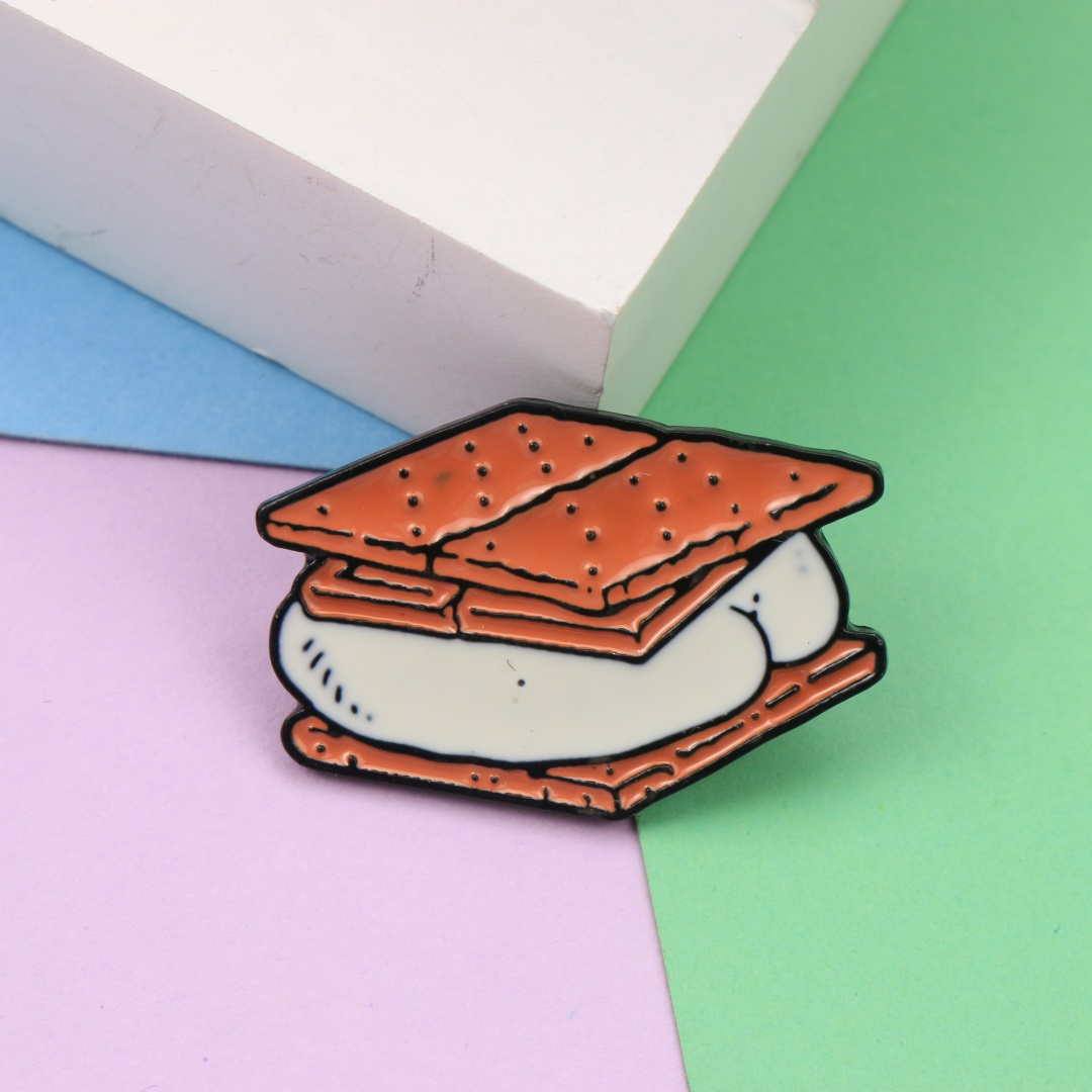 Zinc Food Snacks - Cartoon S'mores Marshmallow Cracker Emaille Broche