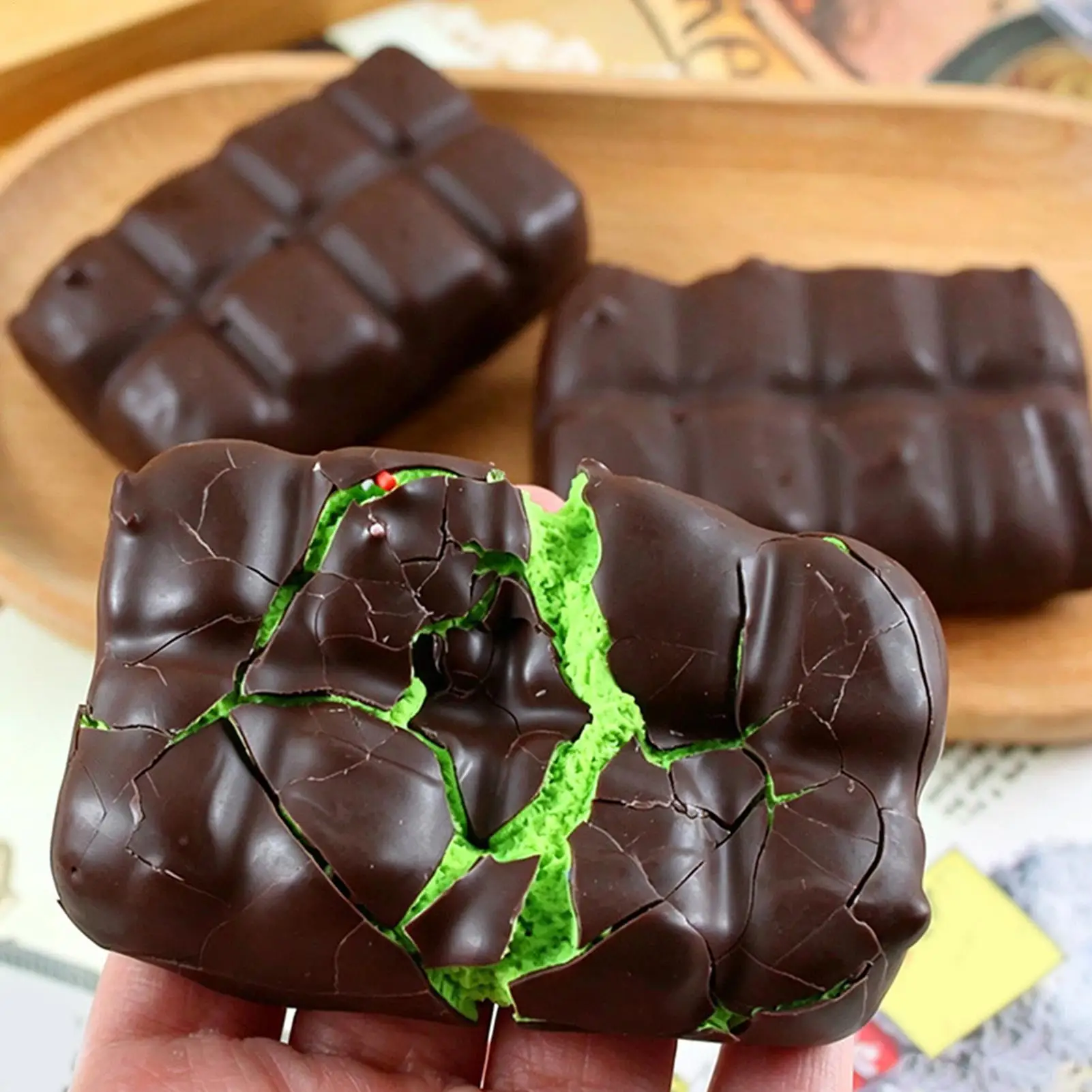 Chocolade Squishy Squeeze Toy  - Food & Snacks Coloring Book Bold & Easy Designs For Adults And Kids Bold & Easy Coloring Books recensie en prijs
